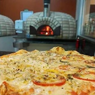 Forno a lenha da Fast Pizza
